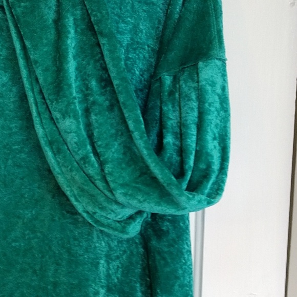 Top - Picture 4 of 4